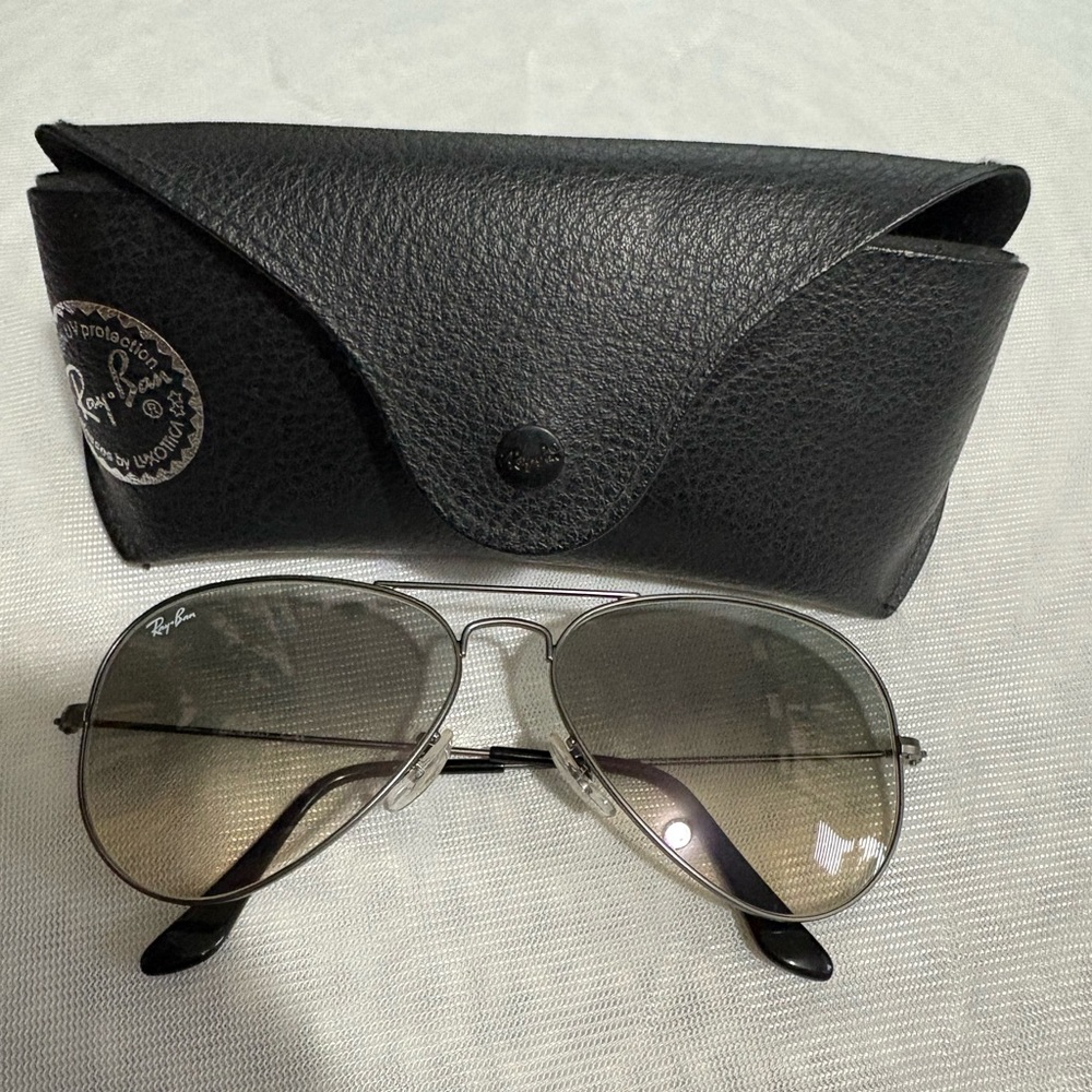 Ray-Ban Classic Gunmeral Frame Gradient Grey Lens